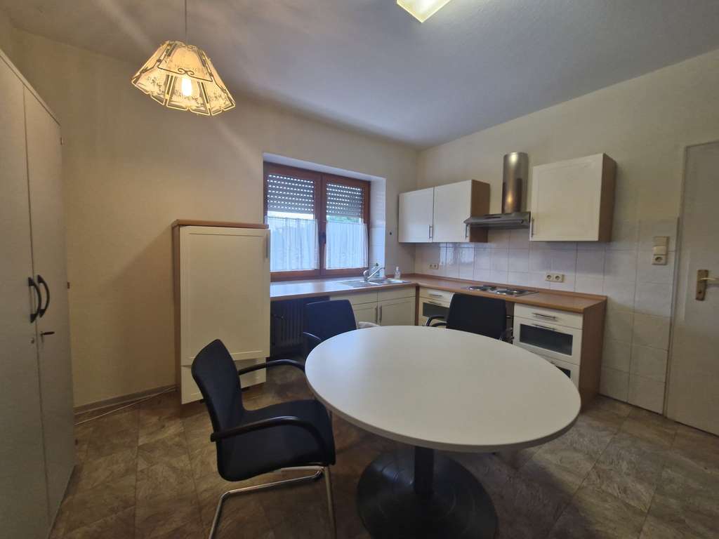 Immobilie in Saarlouis - Charaktervolles Pfarrheim in zentraler Lage von Neuforweiler - Bild 4