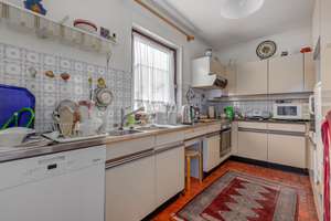 "Charmantes EFH (freistehend) mit großem Potenzial auf einer Ebene" – Die vollständige Adresse der Immobilie erhältst du vom Anbieter., 65207 Naurod, Wiesbaden – Vorschaubild 9