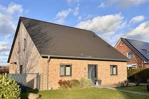HORN IMMOBILIEN ++ Einfamilienhaus mit Ausbaureserve 2 km bis Neubrandenburg, Einbauküche und Garage – Mecklenburg-Strelitz (Kreis) – Vorschaubild 2