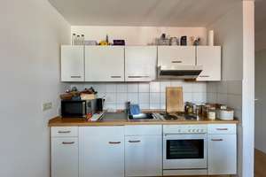 Goldige, lichtdurchflutete 1•Zimmer•Wohnung mit Ost•Balkon und Duplexparker • Laubenheim – Die vollständige Adresse der Immobilie erhältst du vom Anbieter., 55130 Laubenheim, Mainz – Vorschaubild 3