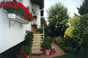 Dorfflair in Stadtnähe - Freistehender Bungalow mit Garage in Bestlage - Mainz-Ebersheim – Mainz – Vorschaubild 2