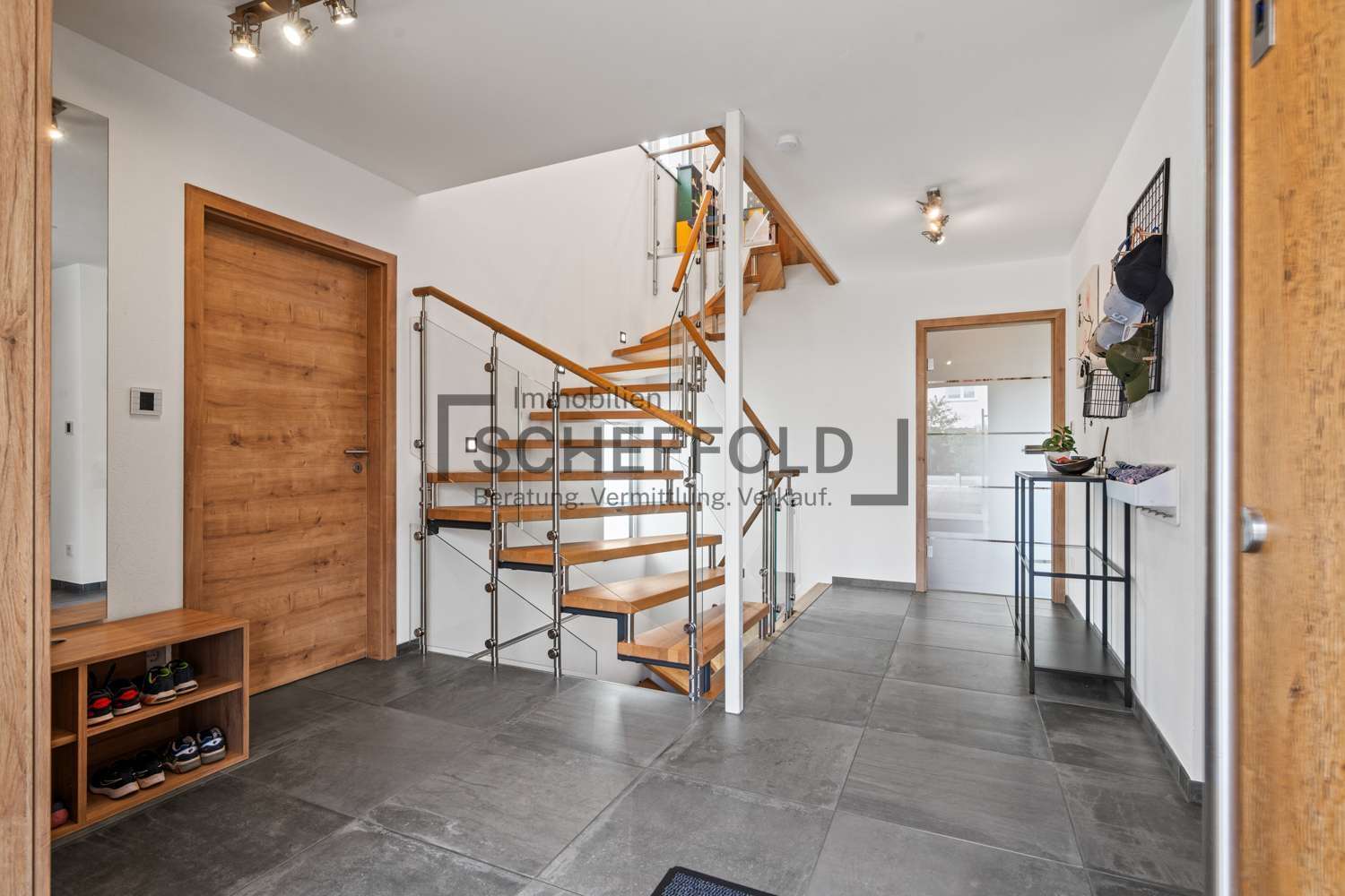 Immobilie in Gutenzell-Hürbel - Komfortabel! Zeitgemäßes Wohnkonzept mit Technik, Stil und Effizienz - Bild 16