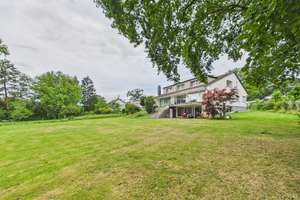 Exklusive Villa mit Traumgrundstück, Indoor-Pool und bester Lage!!! – Die vollständige Adresse der Immobilie erhältst du vom Anbieter., 51469 Stadtmitte, Bergisch Gladbach – Vorschaubild 4