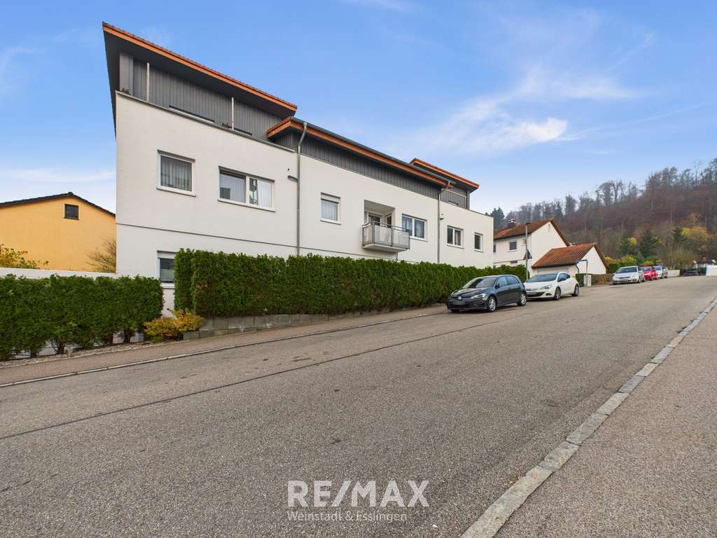 Charmante 2,5-Zi.-Etagenwohnung mit Terrasse in ruhiger Lage von Aalen