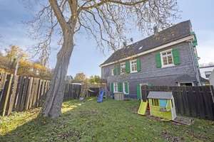 freistehendes Zweigenerationshaus mit Potenzial zum 3 Familienhaus mit ca. 263 qm – Die vollständige Adresse der Immobilie erhältst du vom Anbieter., 42653 Gräfrath, Solingen – Vorschaubild 5