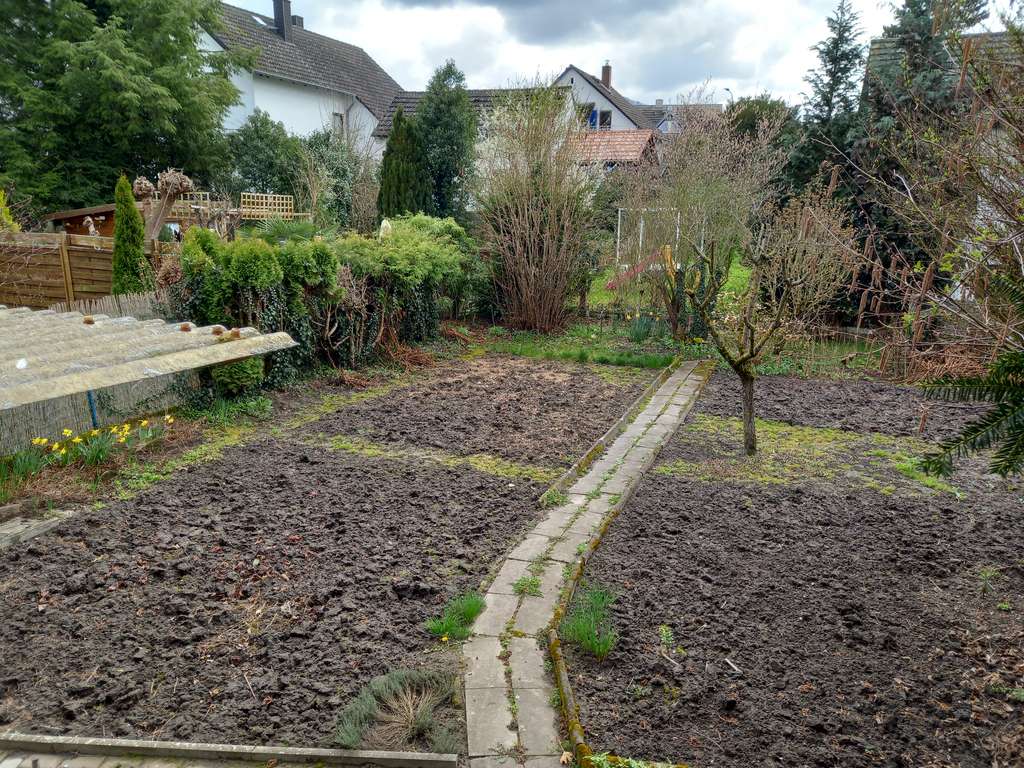 Immobilie in Bickenbach - Zweifamilienhaus in Bickenbach mit Renovierungsbedarf - Bild 4