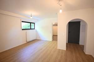 Wohnen mit Garten, Weitblick und Ruhe: Renoviertes Einfamilienhaus in Oberdürrbach – Die vollständige Adresse der Immobilie erhältst du vom Anbieter., 97080 Dürrbachtal, Würzburg – Vorschaubild 34