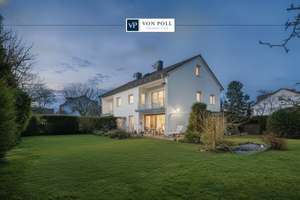 Doppelhaushälfte mit großzügigem Grundstück, Gartenidylle und Entwicklungsperspektive