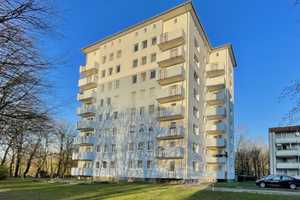 Gemütliche 3-Zi.-Wohnung mit Balkon! – Baumbergerstr. 52, 51371 Leverkusen – Vorschaubild 1