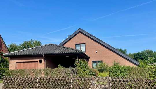 Bild von Einfamilienhaus mit Solarenergie, großem Garten & Top-Anbindung in Hamburg-Langenhorn