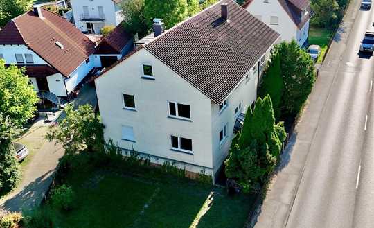 Zweifamilienhaus mit viel Fläche - Ausbau, Renovierung und vermieten!