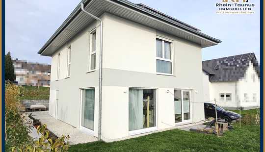 Bild von Modernes Wohnen trifft energieeffiziente Zukunft – stilvolles Einfamilienhaus in Gackenbach!