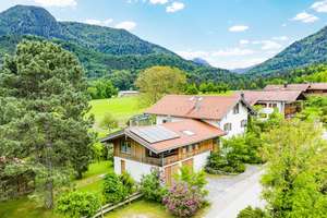 Rarität: 
2014 liebevoll kernsaniertes Anwesen im Landhaus-Stil mit Alpenblick in malerischer Lage – Die vollständige Adresse der Immobilie erhältst du vom Anbieter., 83259 Schleching – Vorschaubild 26