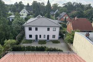 Neuwertige Stadtvilla als Doppelhaushälfte zu vermieten