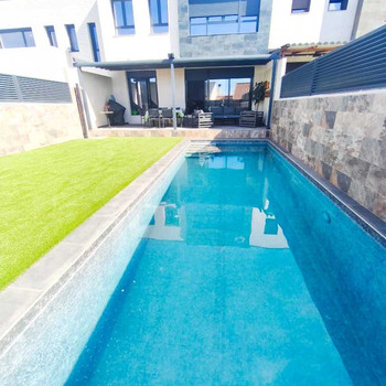 Wunderschöne freie Villa mit privatem Pool
