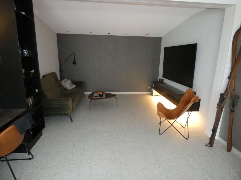 Immobilie in Eschenburg - Designerhaus mit Einliegerwohnung, großem Grundstück und Panoramablick - Bild 4