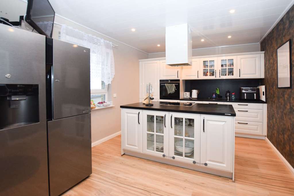 Immobilie in Weyhausen - Modernisiertes Einfamilienhaus mit hochwertiger Ausstattung und großzügigem Garten! - Bild 0