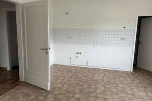 Helle 2-Zimmer Wohnung in Bielefeld-Brake – Die vollständige Adresse der Immobilie erhältst du vom Anbieter., 33729 Heepen, Bielefeld – Vorschaubild 3