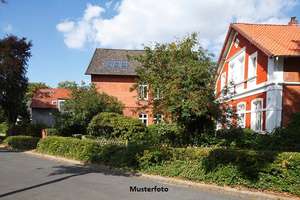 Wohnhaus mit Nebengebäude + provisionsfrei +