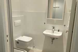 Furnished Flat! Neu möbliertes Single-Apartment im gepfl. Altbau am Tempelhofer Feld – Warthestraße 16, 12051 Berlin – Vorschaubild 16