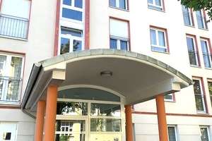 * WOHNEN NAHE SCHLOßSTRAßE: REPRÄSENTATIVER NEUBAU MIT EINBAUKÜCHE, PARKETT, BALKON & 2 BÄDERN! * – 12163 Steglitz, Berlin – Vorschaubild 14