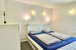 Individuelles EFH mit 2 Einheiten: 11 Zimmer, 409 m² Nutzfl., Keller, Pool, großer Garten! – Puschkinallee xx, 15745 Wildau – Vorschaubild 8