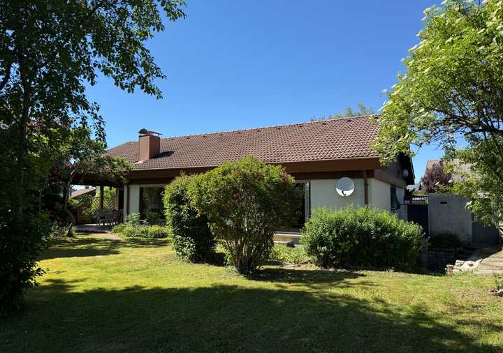Einfamilienhaus im Bungalow-Stil mit viel Potential in ruhiger Lage von Isny-Rohrdorf