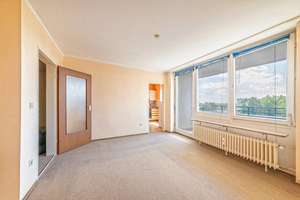 Weitblick garantiert – Apartment mit Alpenpanorama und Entwicklungspotenzial – Die vollständige Adresse der Immobilie erhältst du vom Anbieter., 80935 Unterhaching – Vorschaubild 3