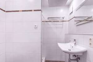 Freiburg-Littenweiler-2-Zimmer-Wohnung im EG mit Balkon, Terrasse, TG-Stellplatz & neuen Fenstern – 79117 Littenweiler, Freiburg im Breisgau – Vorschaubild 16