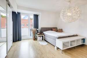 Sonnige 3-Zimmer-Dachgeschoss-Wohnung mit zwei Balkonen und Parkblick – 81547 Giesing, München – Vorschaubild 8