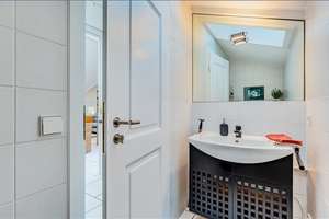 Möbliert: Architektonisches Loft – lichtdurchflutet und außergewöhnlich – Die vollständige Adresse der Immobilie erhältst du vom Anbieter., 81825 Gartenstadt Trudering, München – Vorschaubild 11