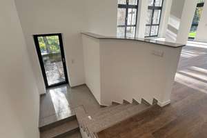 Moderne 4-Zimmer-Wohnung mit EBK, großem Garten und Terrasse  in Wuppertal – Roseggerstraße 17, 42289 Heckinghausen, Wuppertal – Vorschaubild 12