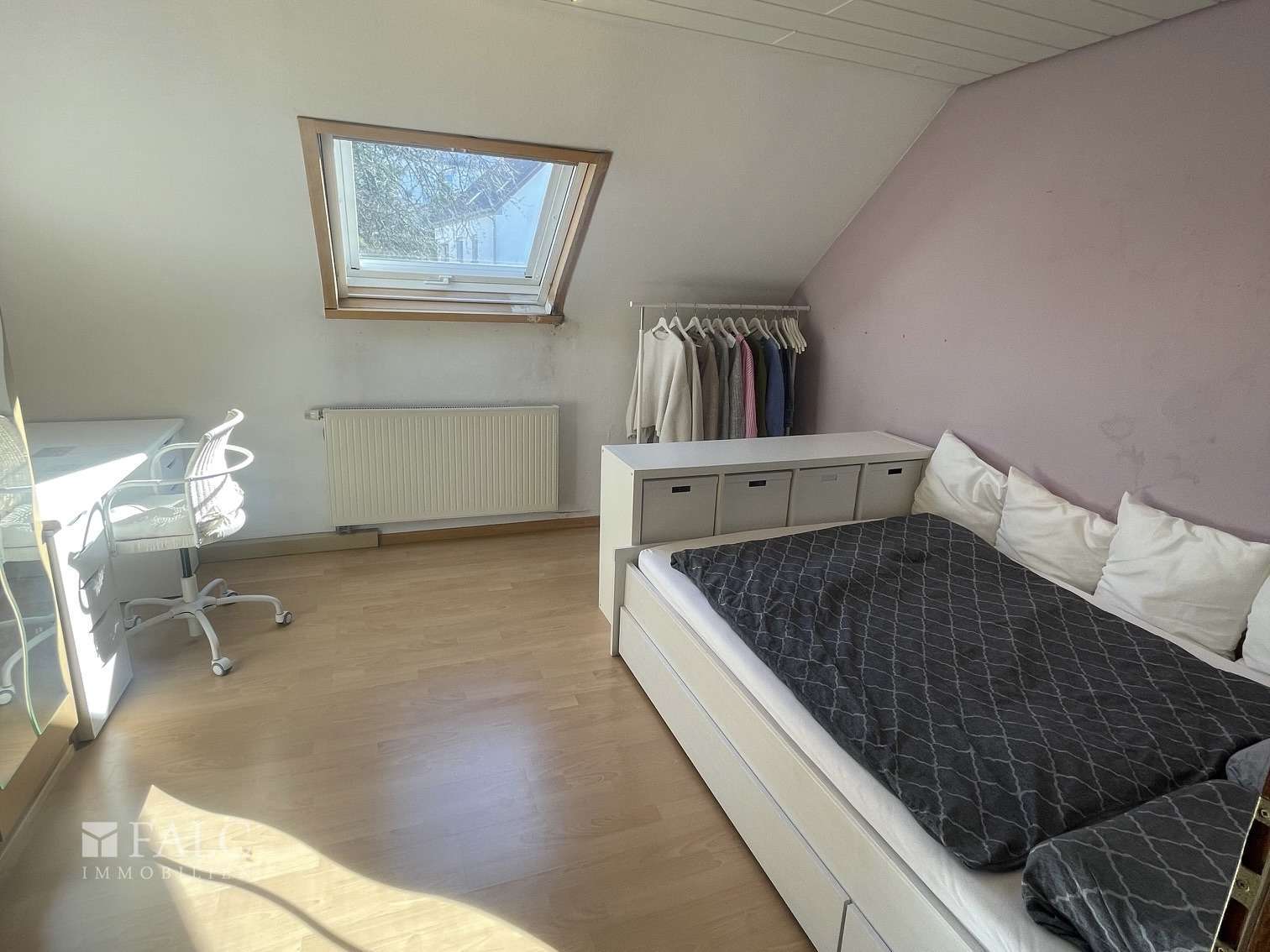 Immobilie in Mandelbachtal - Zweifamilienhaus mit Halle, Werkstatt und Garagen - Bild 16