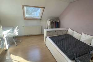 Zweifamilienhaus mit Halle, Werkstatt und Garagen – Die vollständige Adresse der Immobilie erhältst du vom Anbieter., 66399 Mandelbachtal – Vorschaubild 11