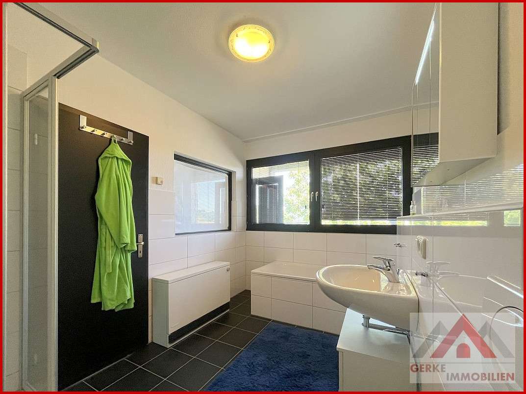 Immobilie in Vöhl - Stilvolles Wohnen auf dem Land – modern, ruhig, außergewöhnlich - Bild 14