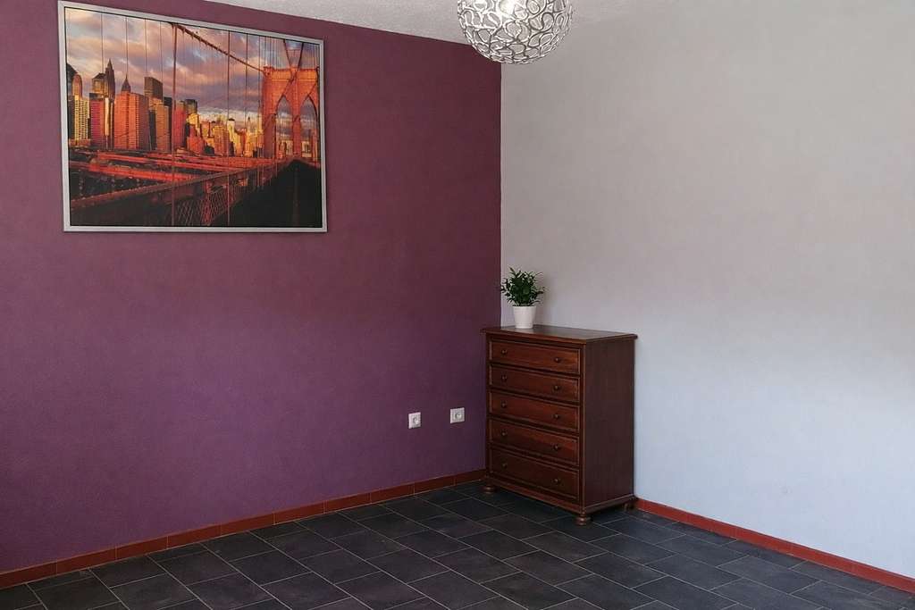 Immobilie in Hermeskeil - Wohnen im Grünen: Großzügiges Zweifamilienhaus mit Garten, Kamin & Ausbaupotenzial - Bild 3