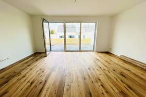 °°KFW 55 JETZT SICHERN Moderner Klassizismus BEZUGSFERTIG°° INKL. GARAGE °° Wärmepumpe °° – Kanalstraße 1b, 41363 Jüchen – Vorschaubild 4
