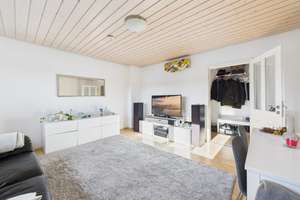 Gepflegte 3-Zimmer-Dachgeschosswohung mit Südausrichtung und Tiefgaragenstellplatz in zentraler Lage – Die vollständige Adresse der Immobilie erhältst du vom Anbieter., 76133 Südweststadt, Karlsruhe – Vorschaubild 5