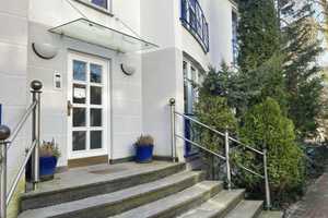 *** Opulentes Wohnen auf zwei Etagen mit Kamin & Sauna und ca. 231 m² Nutzfläche *** – Berlin – Vorschaubild 1