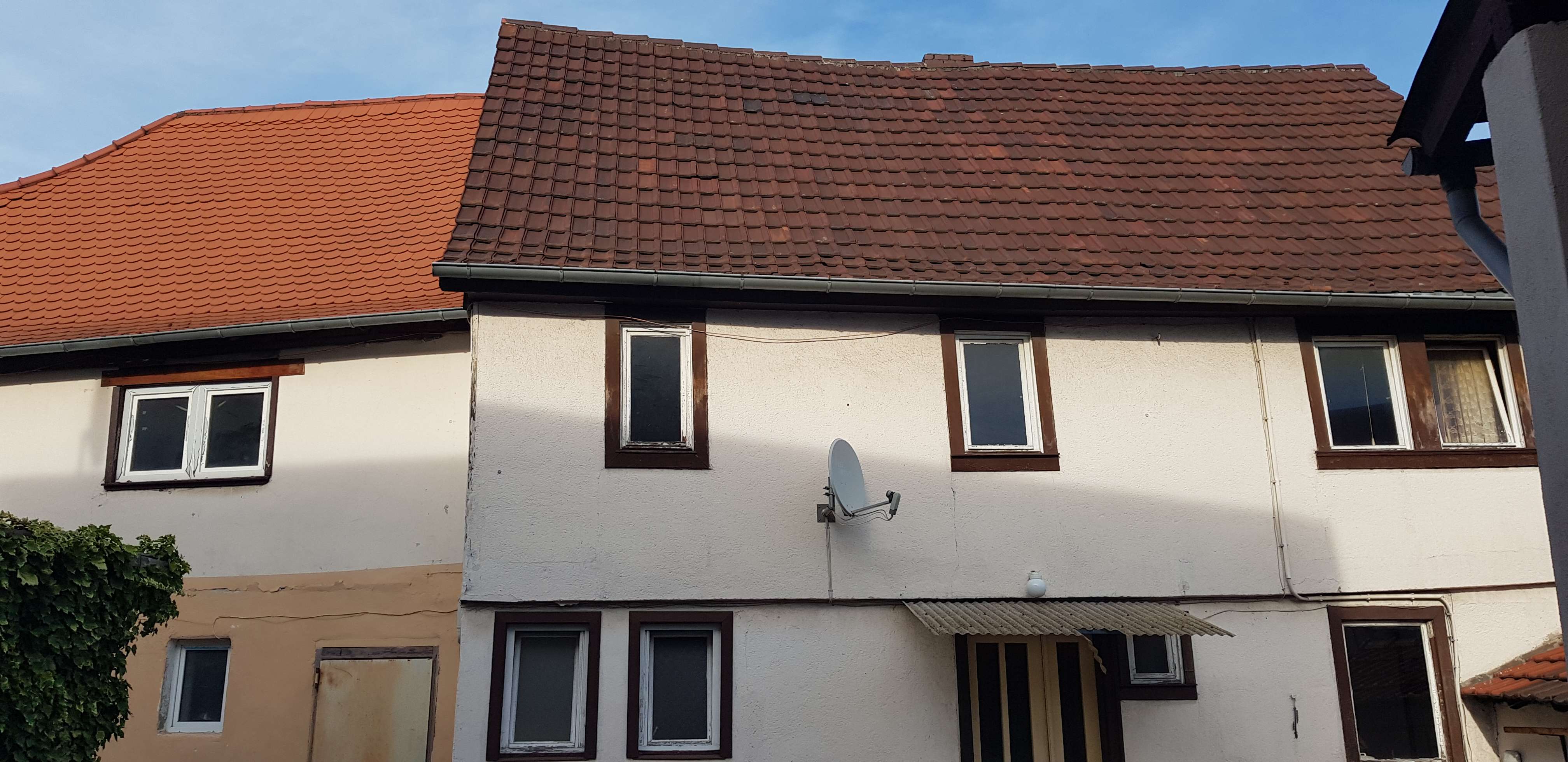 Roßdorf, renovierungsbedürftiges Einfamilienhaus mit zusätzlicher Wohnung im Anbau, Darmstadt Dieburg Kreis – Bild 3