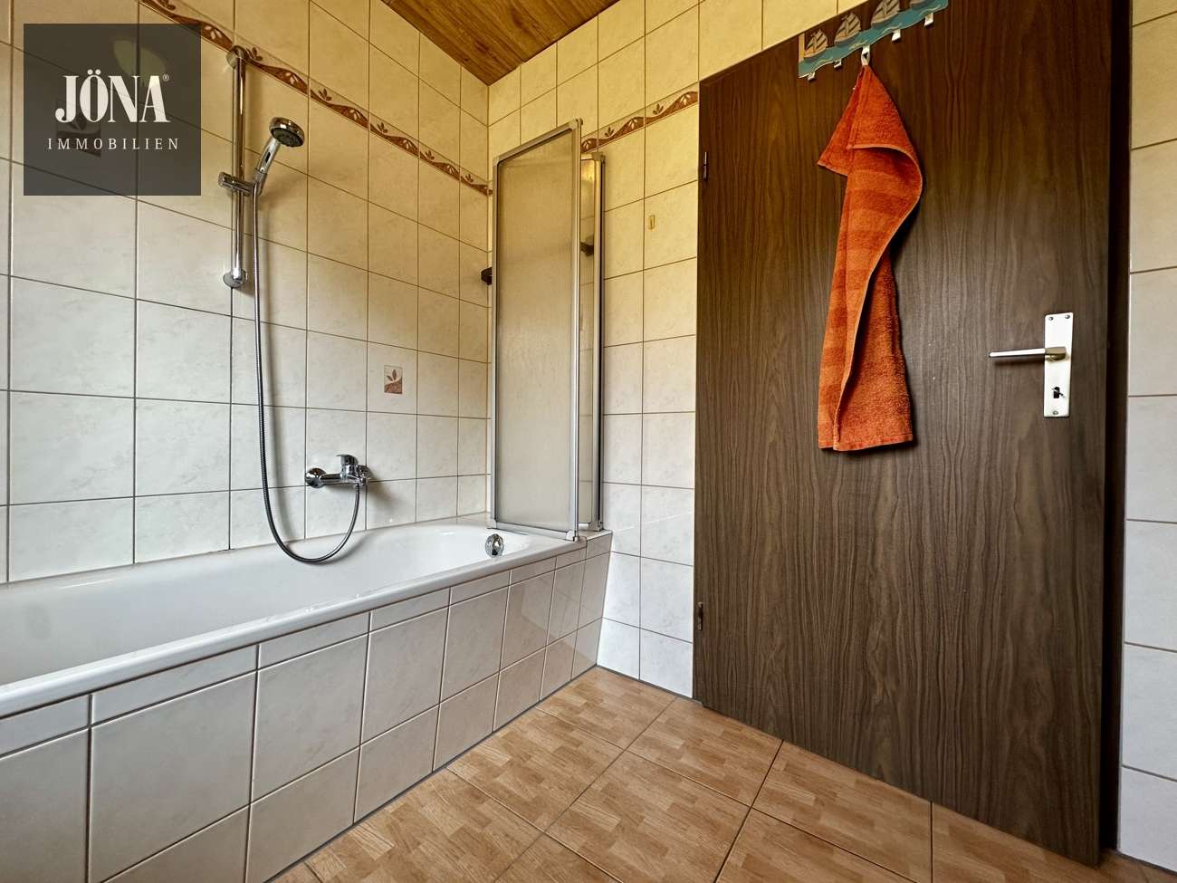 Immobilie in Kulmbach - Einfamilienhaus mit Charme und Entwicklungspotenzial in Katschenreuth - Bild 9