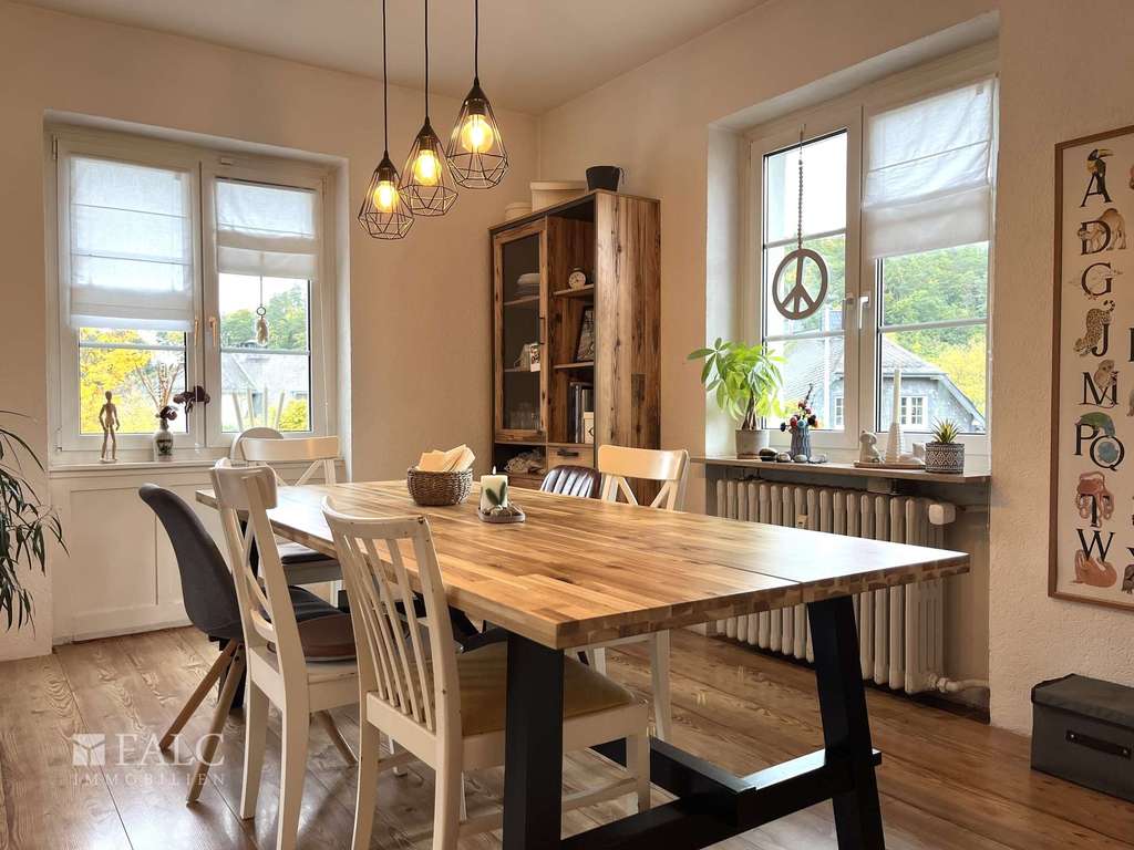 Immobilie in Schmitten - Landhausvilla mit historischem Charme - mit Einliegerwohnung - Bild 2