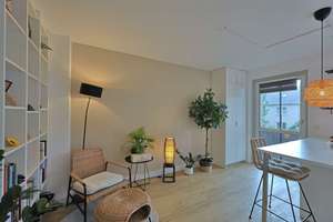 helle ruhig gelegene 2-Zimmer-Wohnung mit großer Küche, Diele, Bad, Balkon - variable Raumaufteilung – 40470 Mörsenbroich, Düsseldorf – Vorschaubild 3