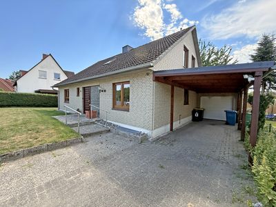 Reinfeld - großzügiges EFH mit Vollkeller, Garage und Carport in Sackgassenlage
