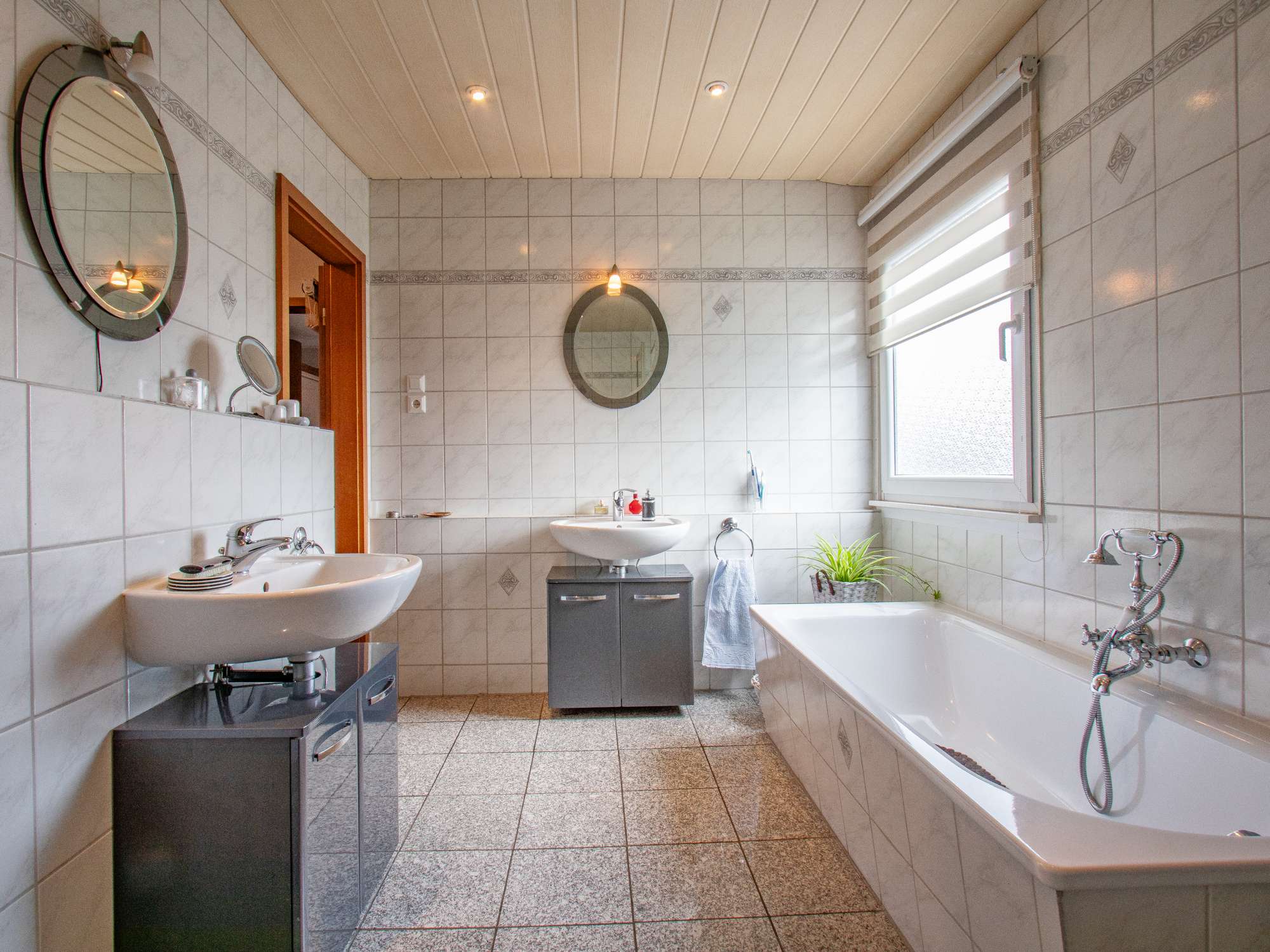 Immobilie in Detmold - Detmold-Heiligenkirchen: Idyllisches Wohnen im Grünen – charmante EG-Wohnung mit Wintergarten! - Bild 8