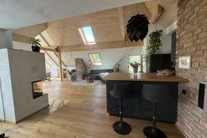 Zwischenmiete für 2 Monate: Wunderschöne frisch sanierte Dachgeschosswohnung – Weberstraße 36, 79249 Merzhausen – Vorschaubild 2