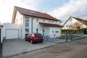 Familientraum mit Einliegerwohnung – Großzügiges Wohnen in bevorzugter Lage – Neu-Ulm (Kreis) – Vorschaubild 2