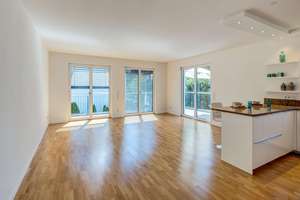 Außergewöhnlich großzügiges Wohnen mit viel Licht und Raum – Die vollständige Adresse der Immobilie erhältst du vom Anbieter., 81479 Solln, München – Vorschaubild 5