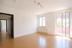 Helle Familien-Wohnung + Balkon: mitten im Fanninger-Kiez – Die vollständige Adresse der Immobilie erhältst du vom Anbieter., 10365 Lichtenberg (Ortsteil), Berlin – Vorschaubild 2
