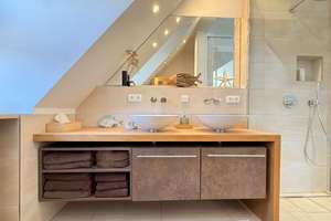 Exklusive Dachgeschoss-Maisonette-Wohnung mit Haus-im-Haus-Charakter in Bestlage nahe Menterschwaige – Die vollständige Adresse der Immobilie erhältst du vom Anbieter., 81545 Harlaching, München – Vorschaubild 14
